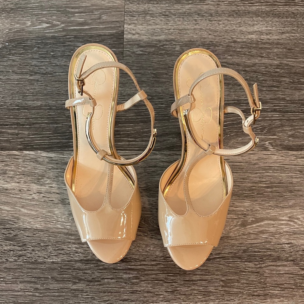 Beautiful nude Jessica Simpson heel